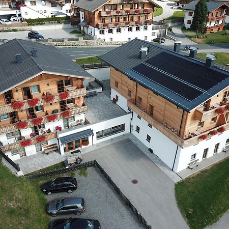 Apartamento Weberstube Weberhaus Zollhaus Zollstoeckl Obertilliach Exterior foto
