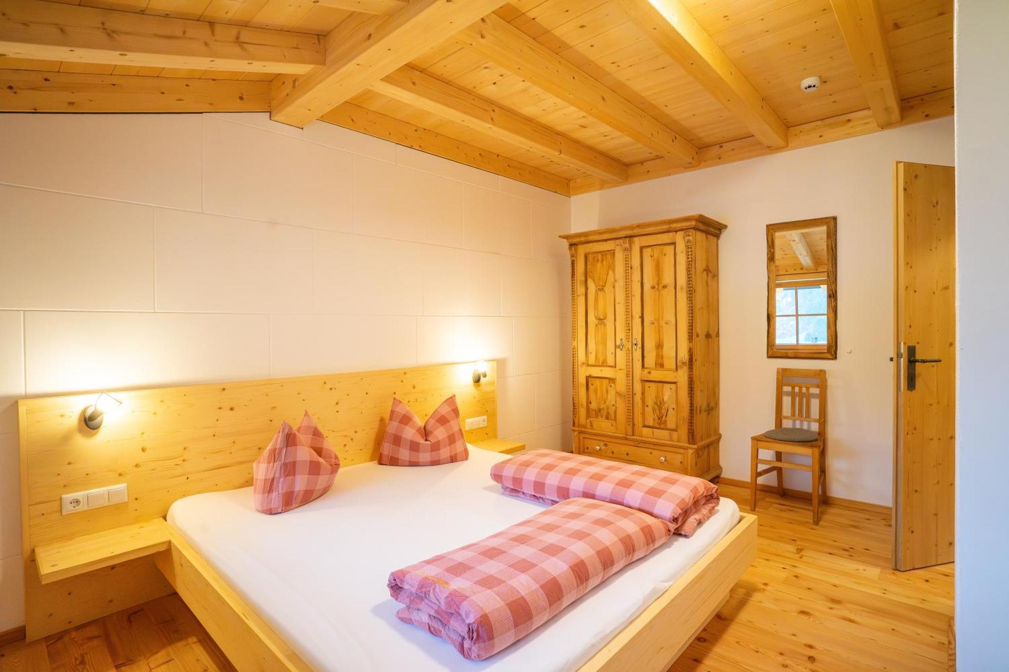 Apartamento Weberstube Weberhaus Zollhaus Zollstoeckl Obertilliach Exterior foto