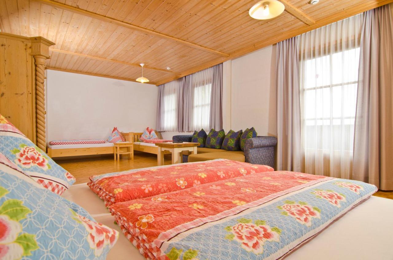 Apartamento Weberstube Weberhaus Zollhaus Zollstoeckl Obertilliach Exterior foto