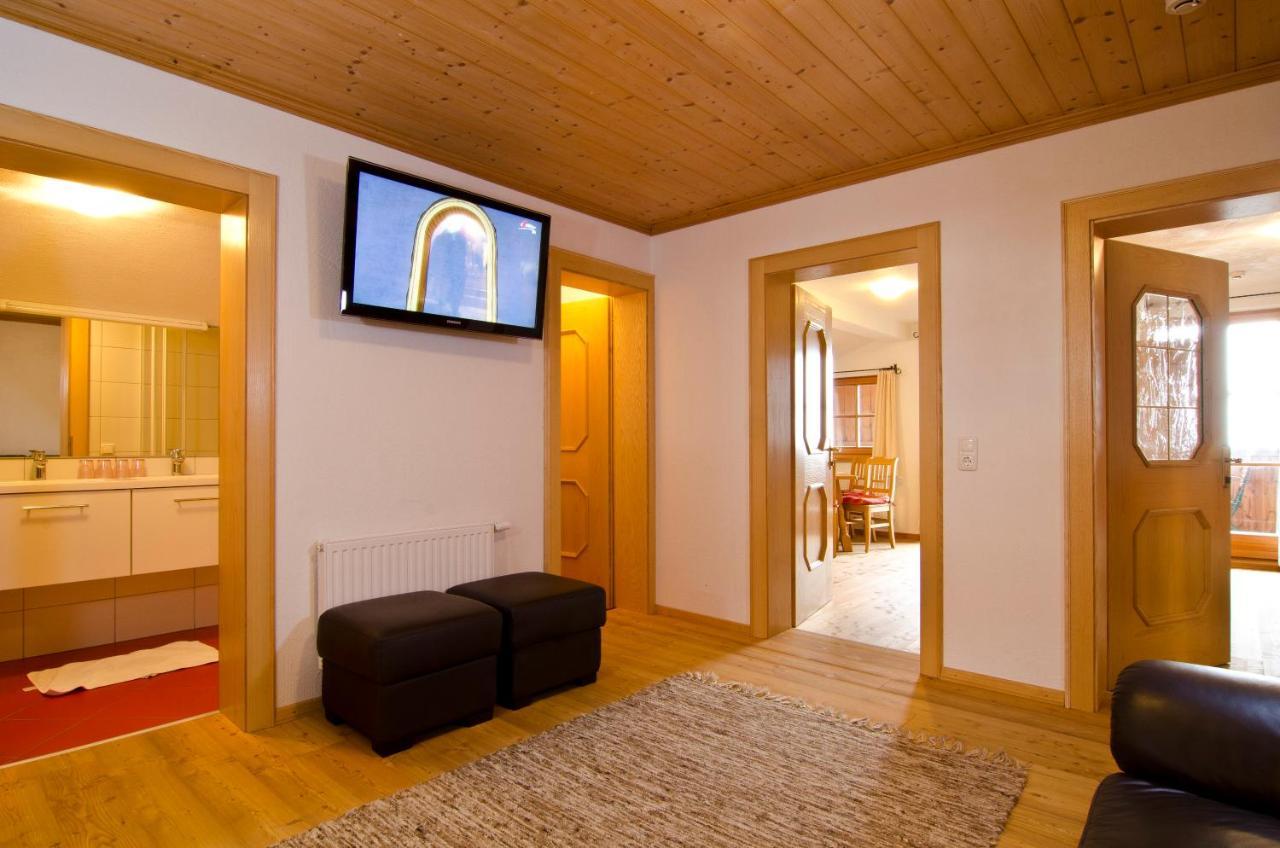 Apartamento Weberstube Weberhaus Zollhaus Zollstoeckl Obertilliach Exterior foto